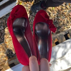 Bamboo Red Velvet Bow Heels Size 7.5 – Statement Dress Shoes